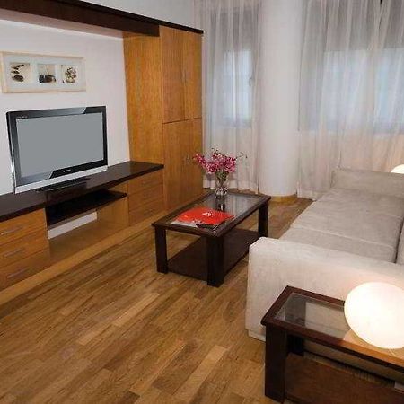 Suites Kris Aeropuerto Madrid Ngoại thất bức ảnh